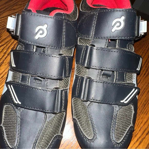 Peloton Clip In Cycling Shoes Size 40 - Picture 3 of 4